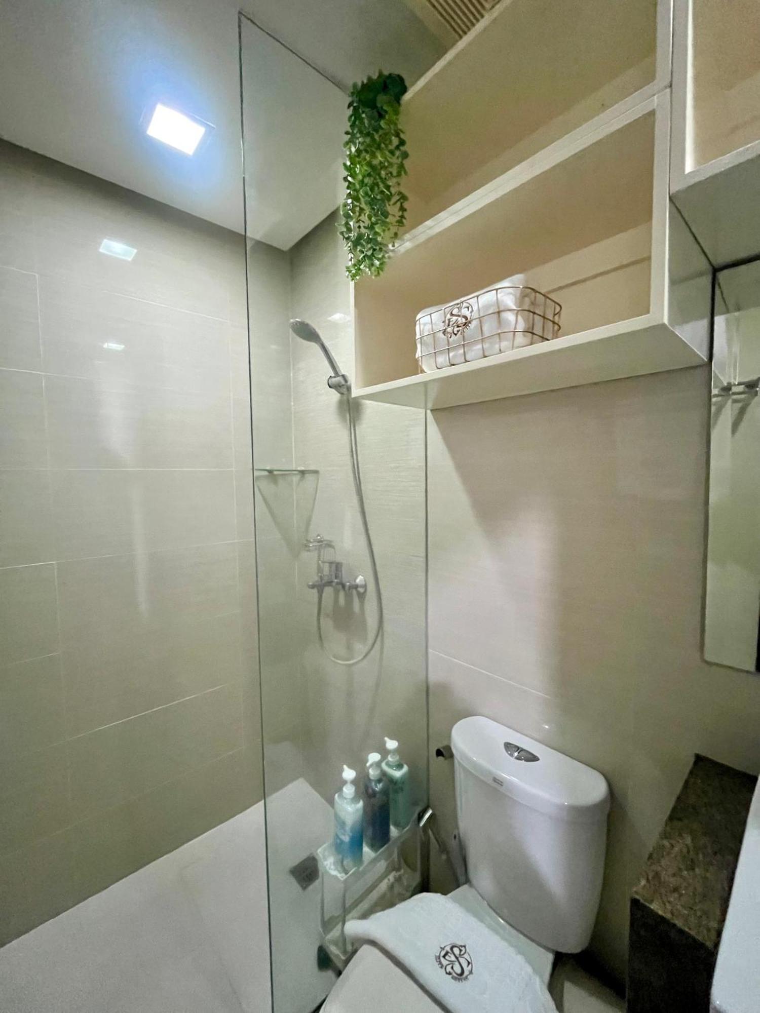 ماكاتي Greenbelt Hamilton Tower 1 المظهر الخارجي الصورة
