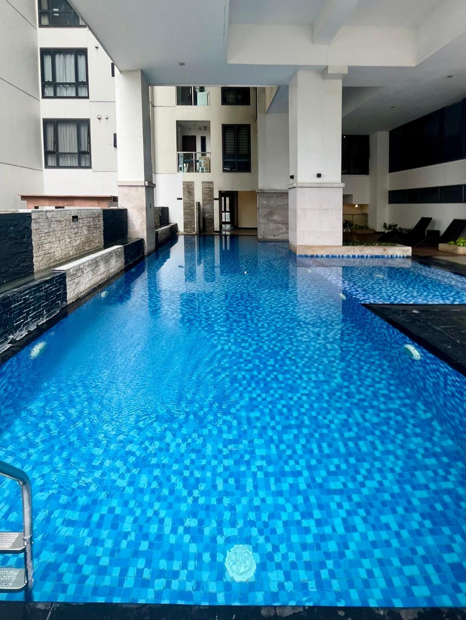ماكاتي Greenbelt Hamilton Tower 1 المظهر الخارجي الصورة