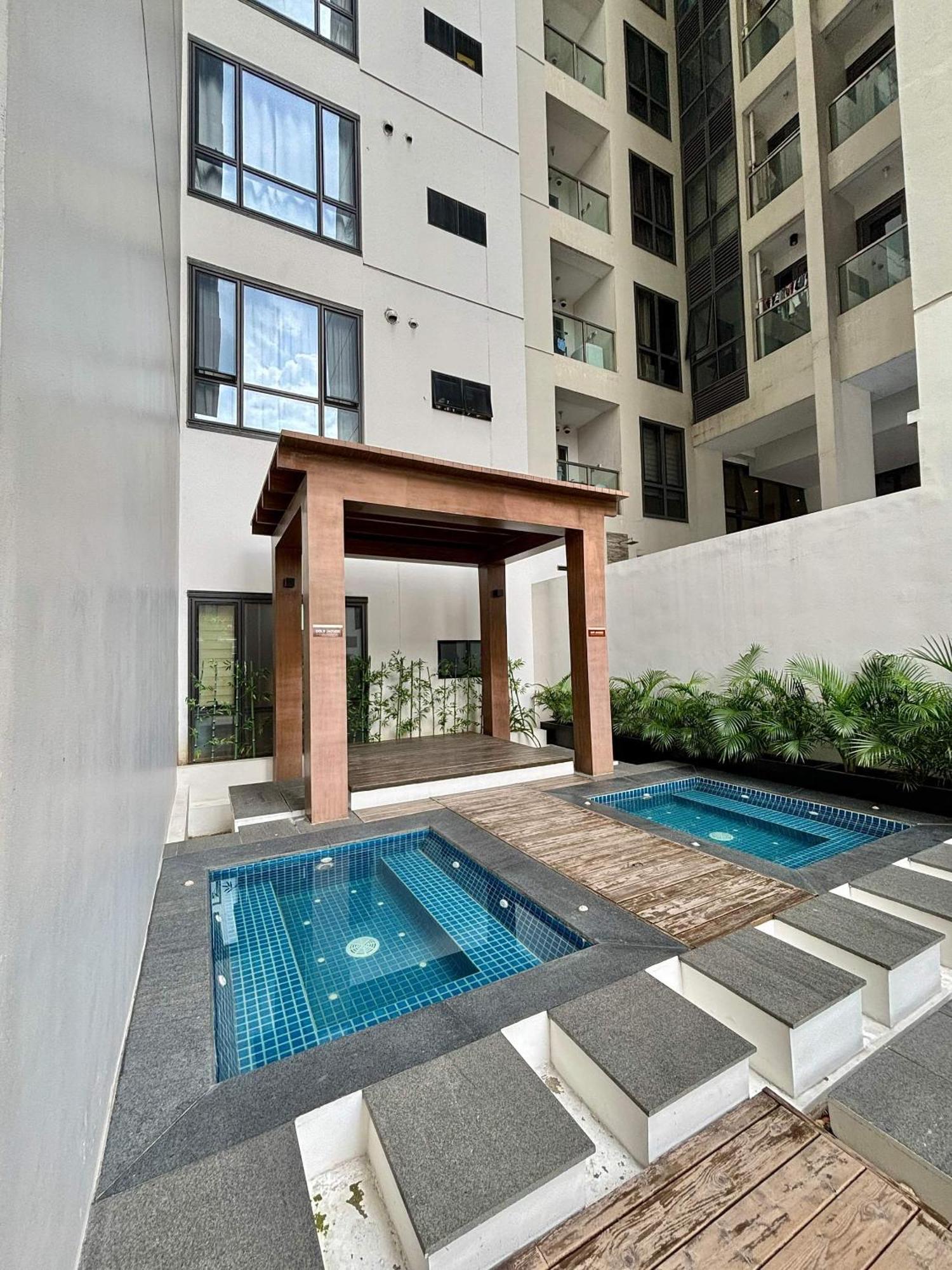 ماكاتي Greenbelt Hamilton Tower 1 المظهر الخارجي الصورة